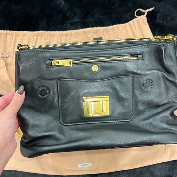 miu miu vitello soft top handle bag in black with crossbody strap - Picture 10 of 10